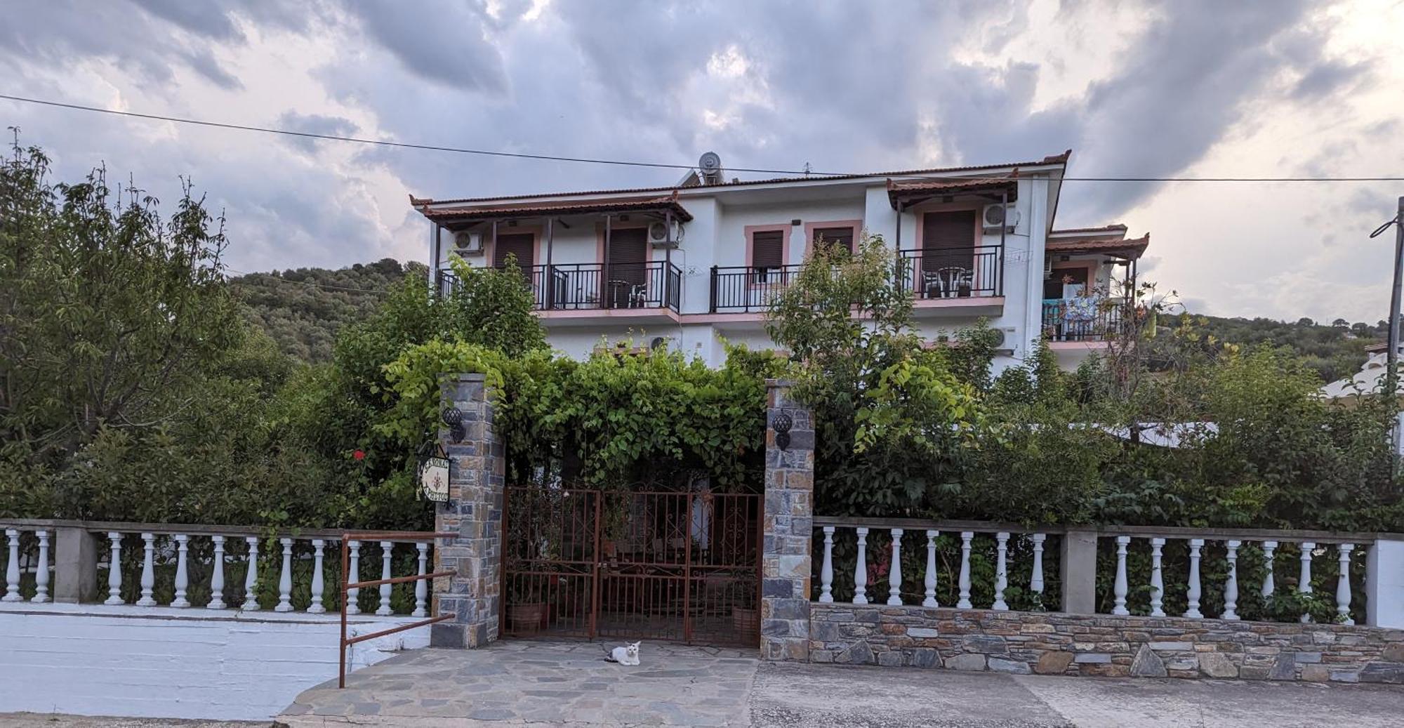 Guesthouse Christos Skópelos Eksteriør bilde