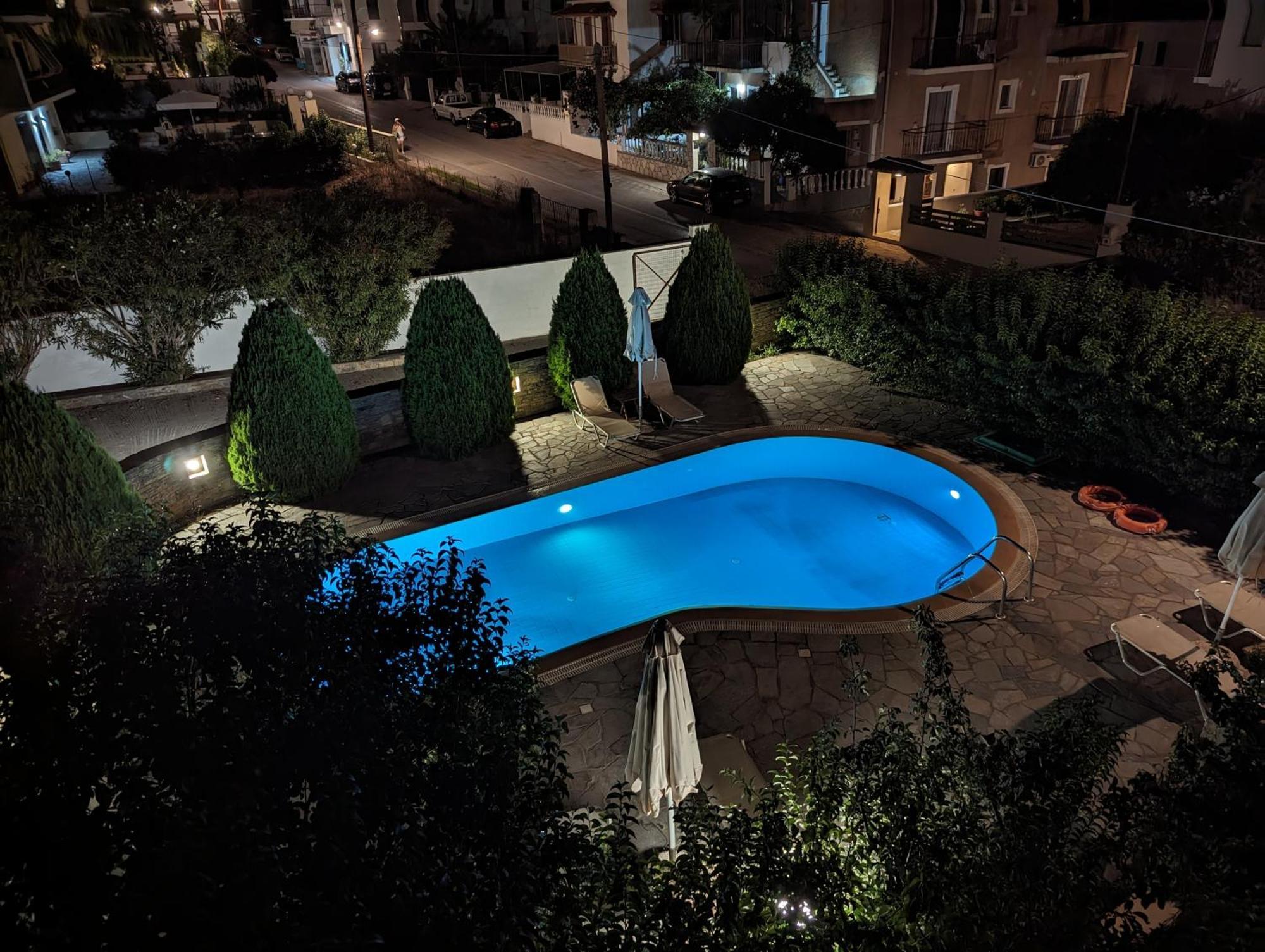 Guesthouse Christos Skópelos Eksteriør bilde