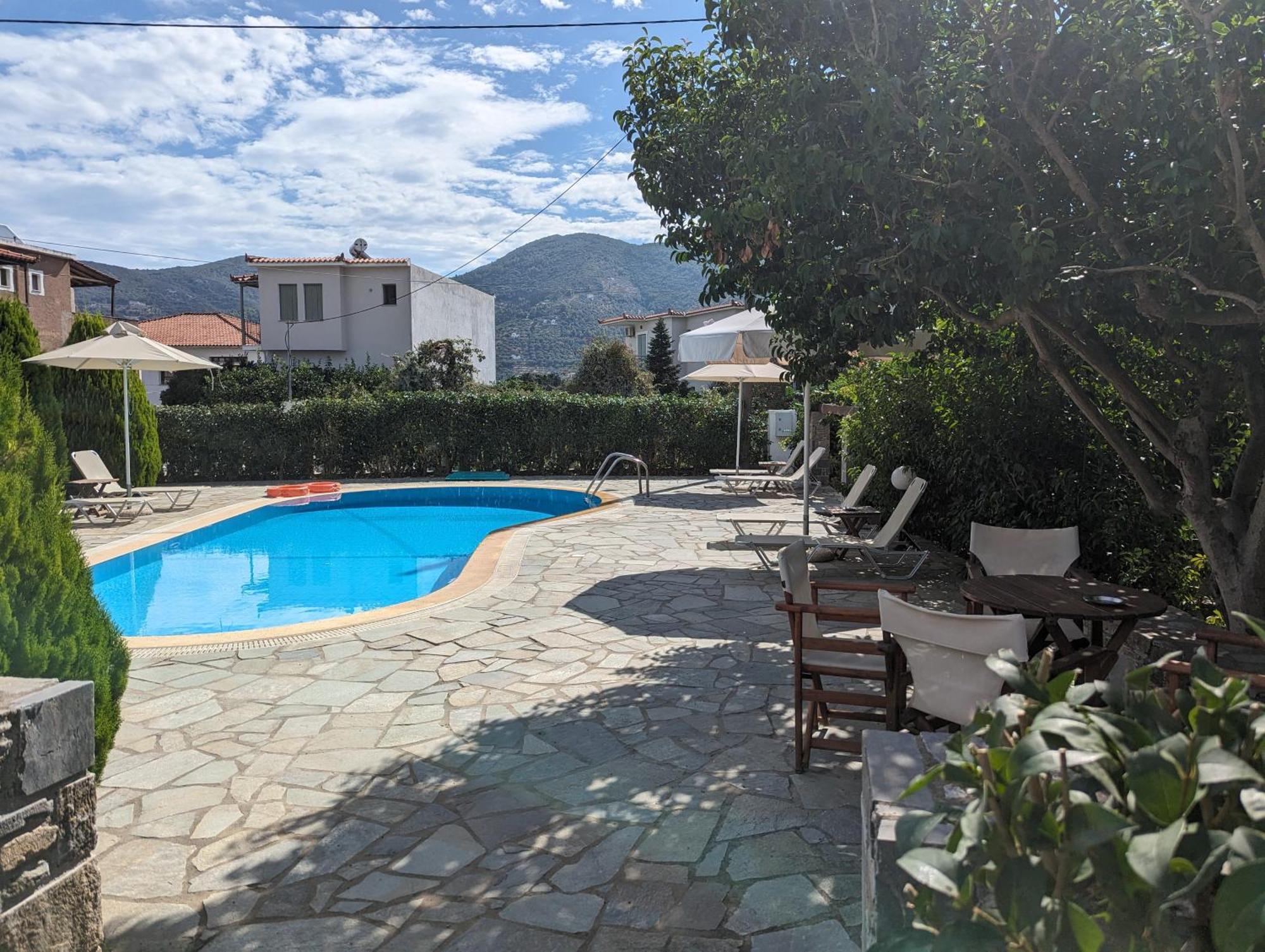 Guesthouse Christos Skópelos Eksteriør bilde