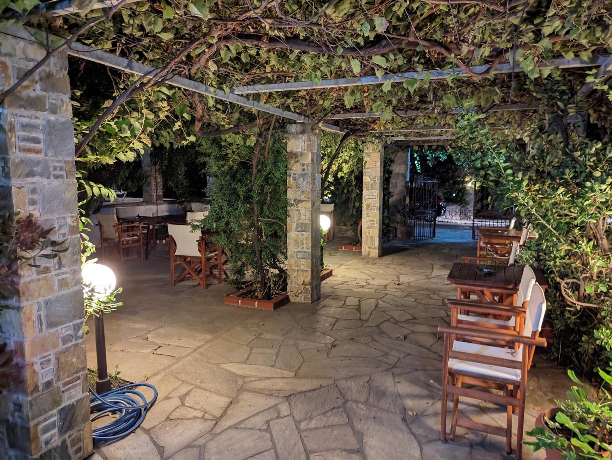Guesthouse Christos Skópelos Eksteriør bilde