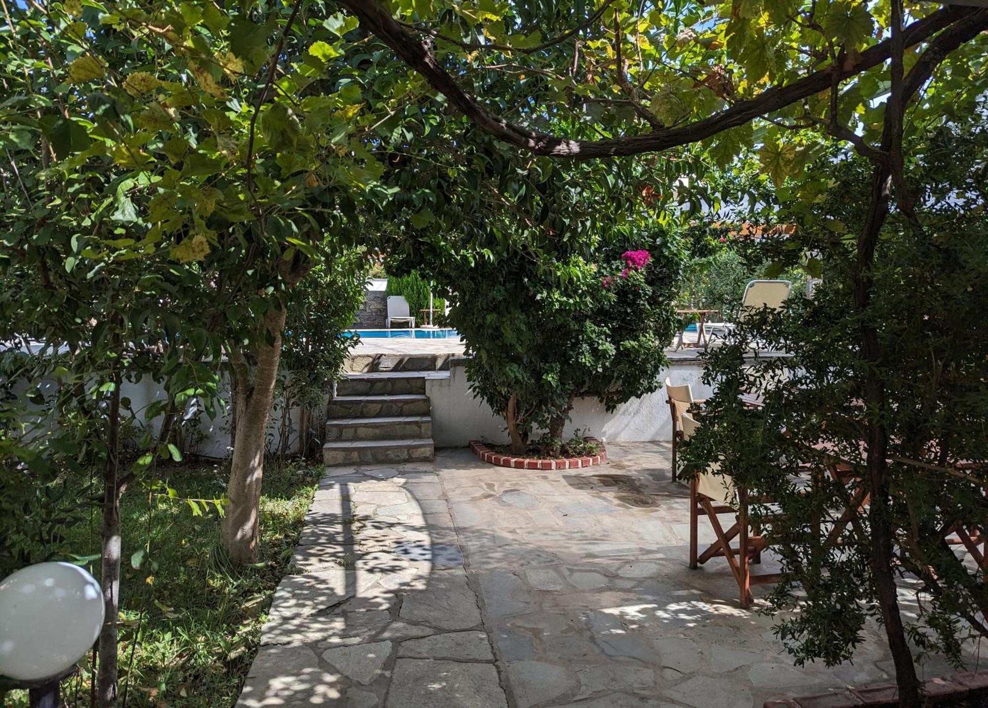 Guesthouse Christos Skópelos Eksteriør bilde