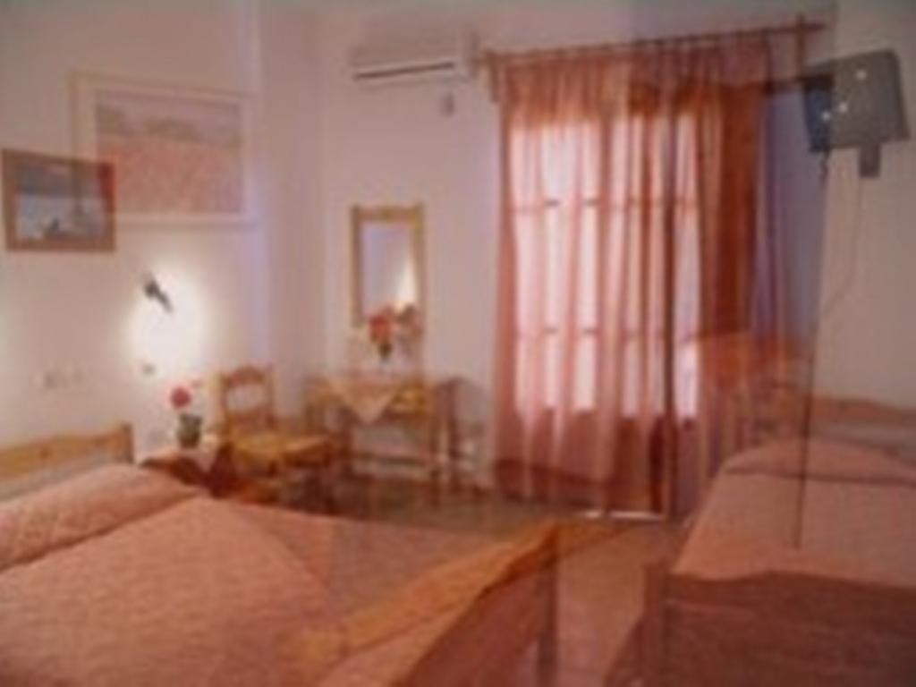 Guesthouse Christos Skópelos Rom bilde
