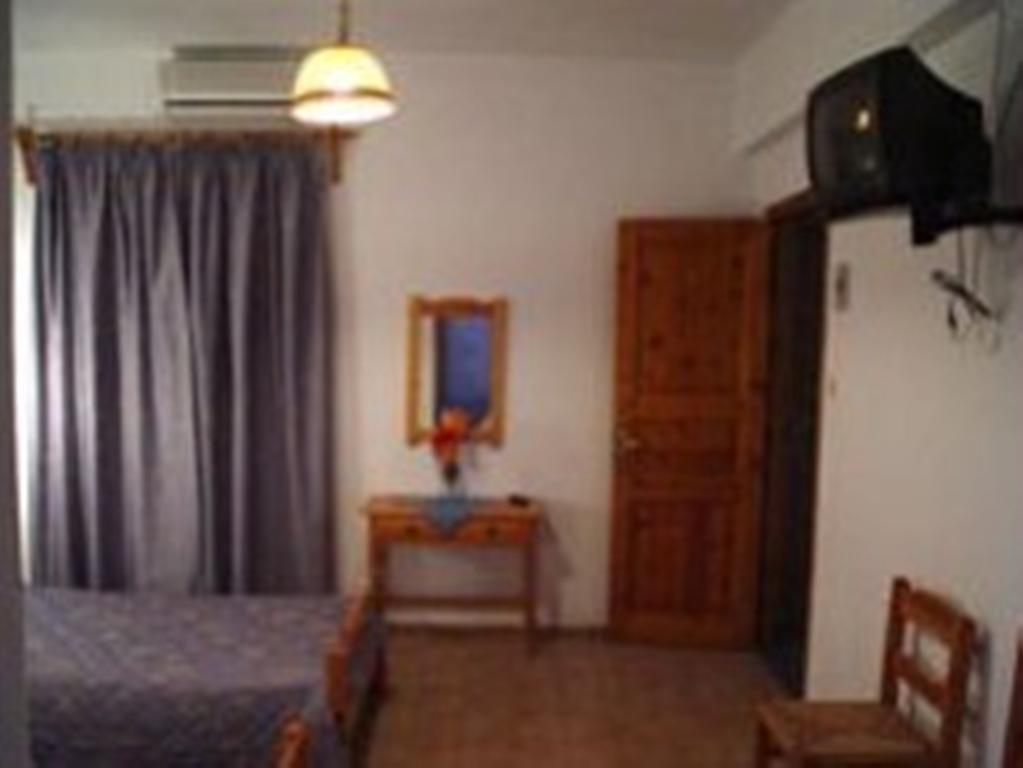 Guesthouse Christos Skópelos Rom bilde